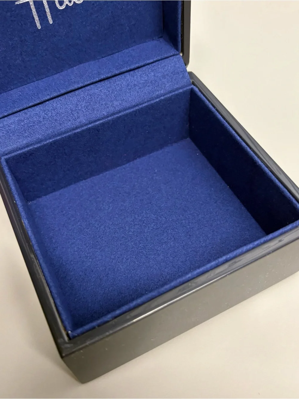 HUEB Solid Hard Case Jewelry Box with Deep Blue Velvet interior